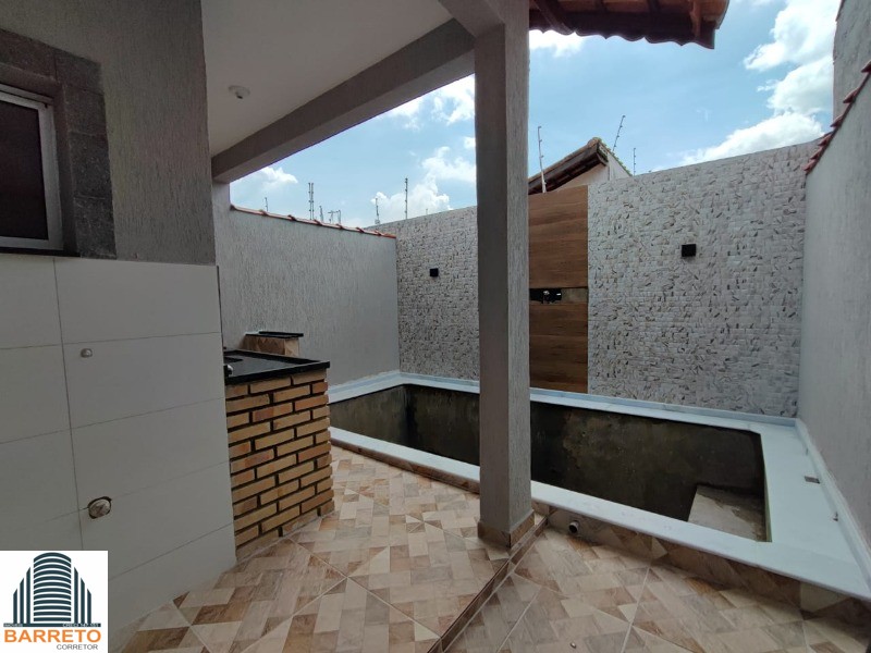 Casa à venda no bairro suarão em itanhaém litoral de sp
