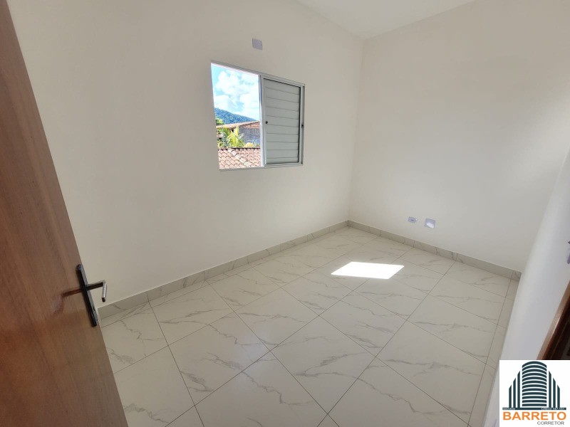 Casa à venda no bairro suarão em itanhaém litoral de sp