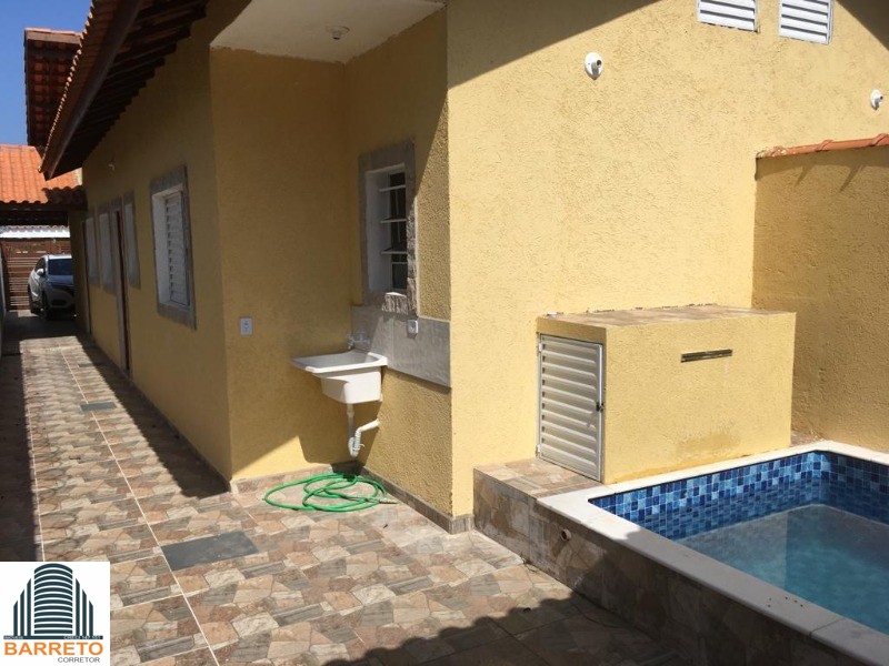 Casa à venda no bairro savoy em itanhaém litoral de sp