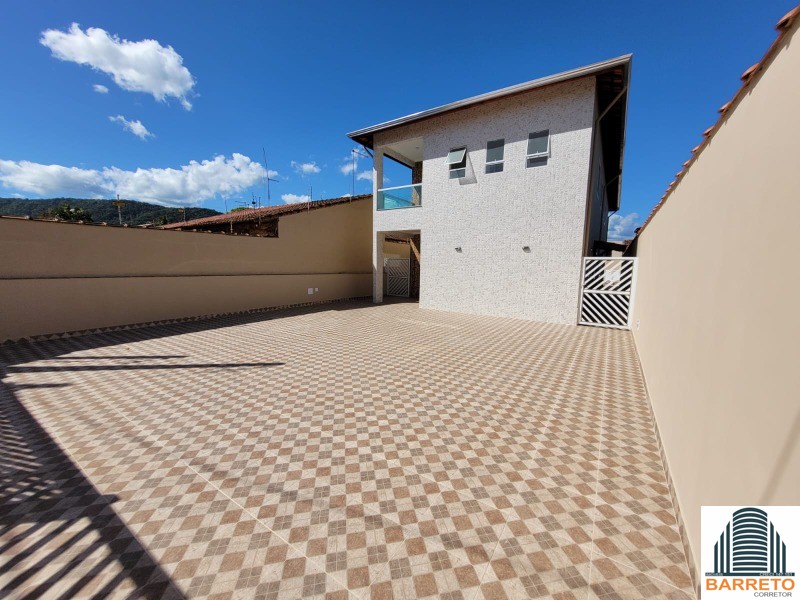 Casa à venda no bairro suarão em itanhaém litoral de sp