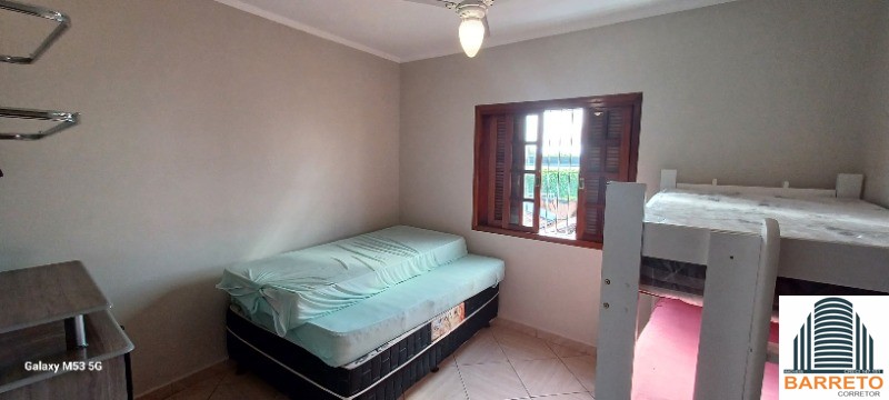 Casa grande com 4 dormitórios para locação mensal no jd. Mos