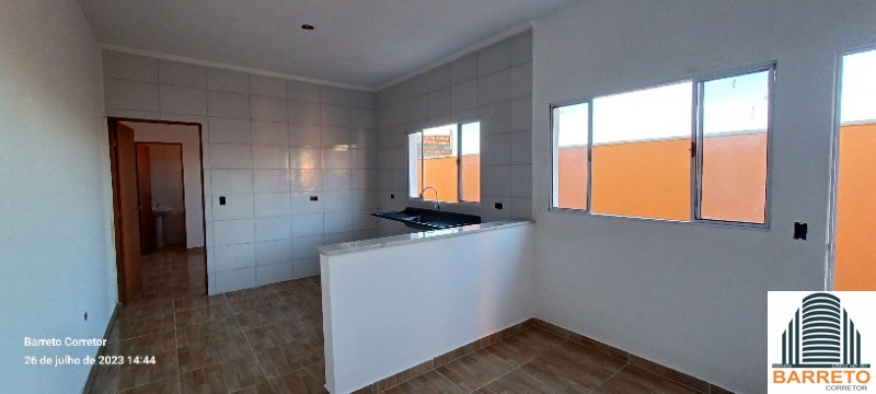 Casa nova com piscina à venda no jardim jamaica em itanhaém 