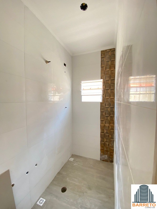 Casa nova com piscina à venda no bairro plataforma em mongag