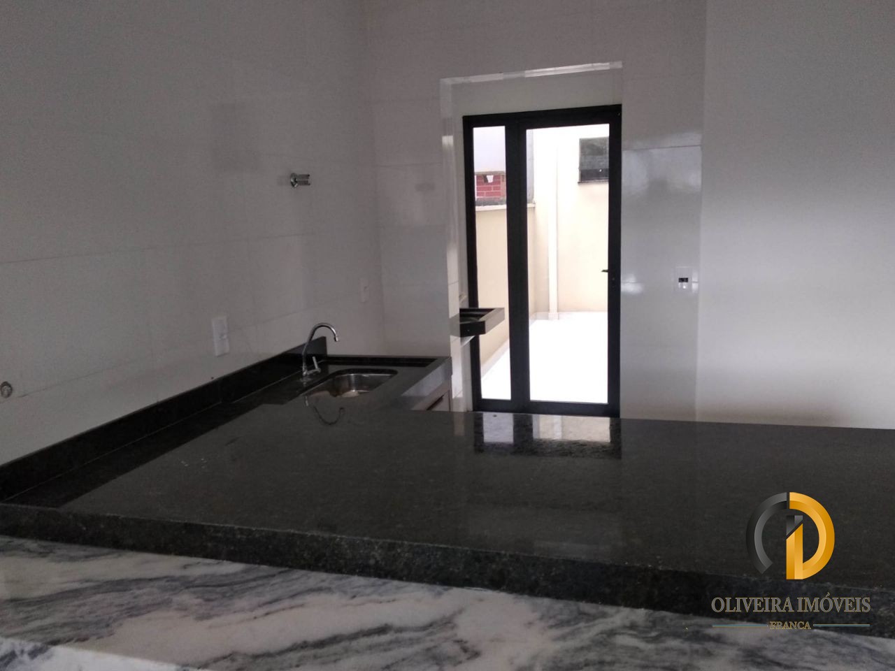 Lindo apartamento a venda jardim três colinas- franca sp
