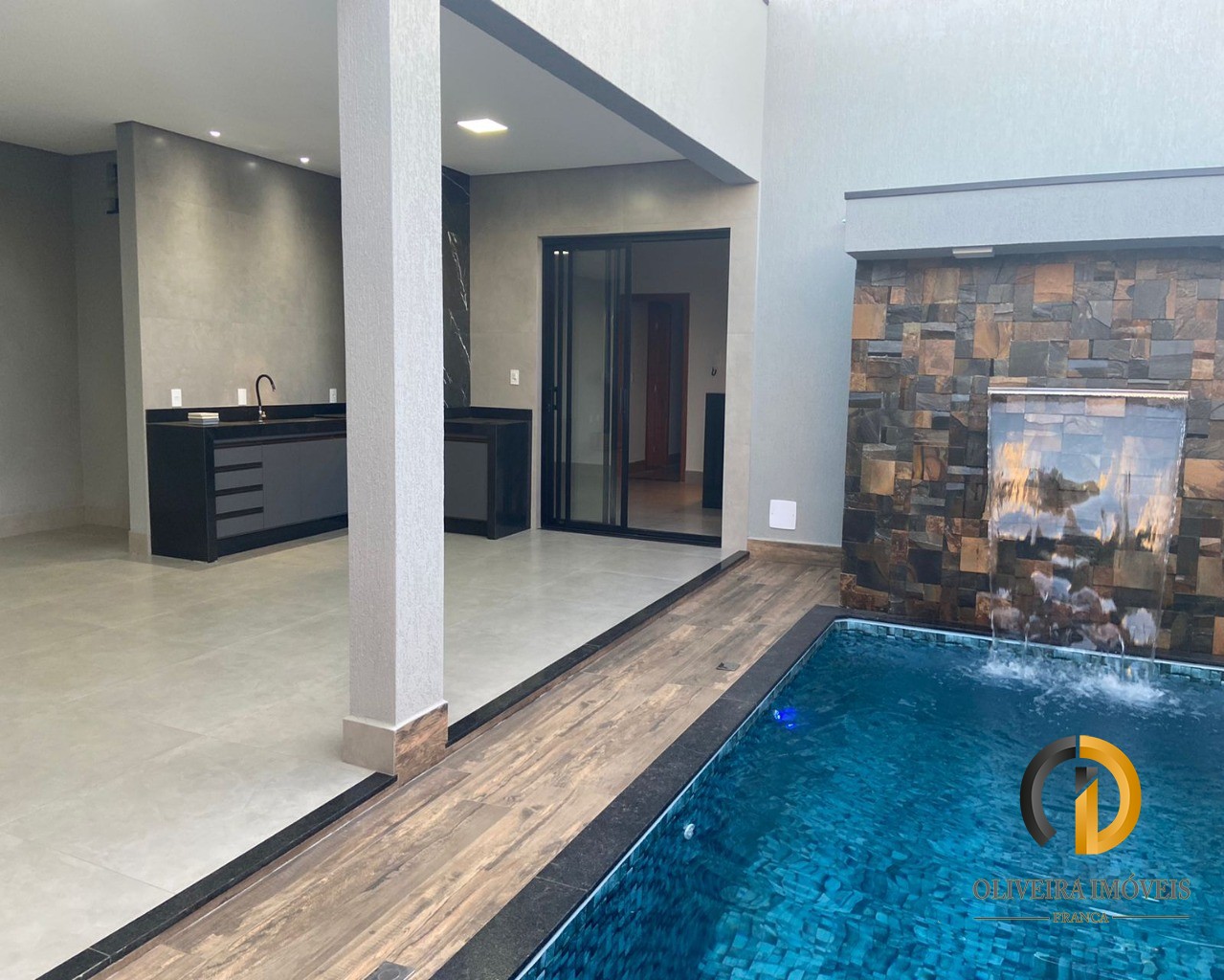 Linda residencia á venda jardim natal- franca sp