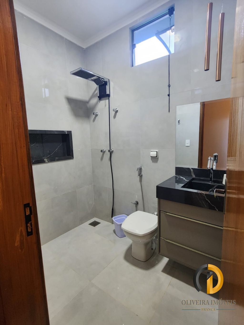 Linda casa á venda Esplanada Primo Meneghetti II- Franca sp