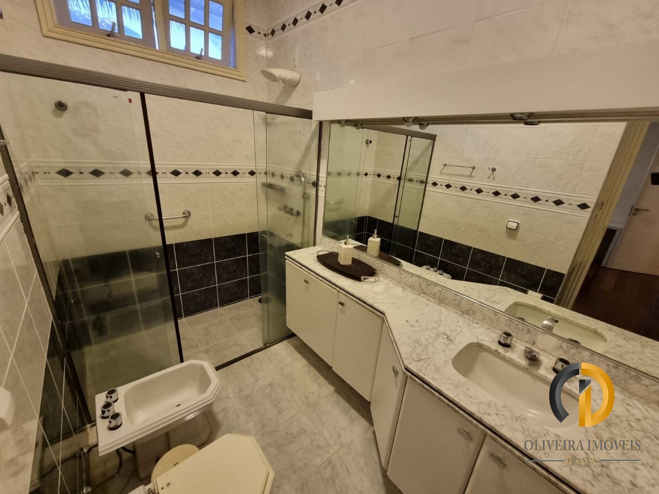 Casa Residencial em Franca - SP, Jardim Vieira