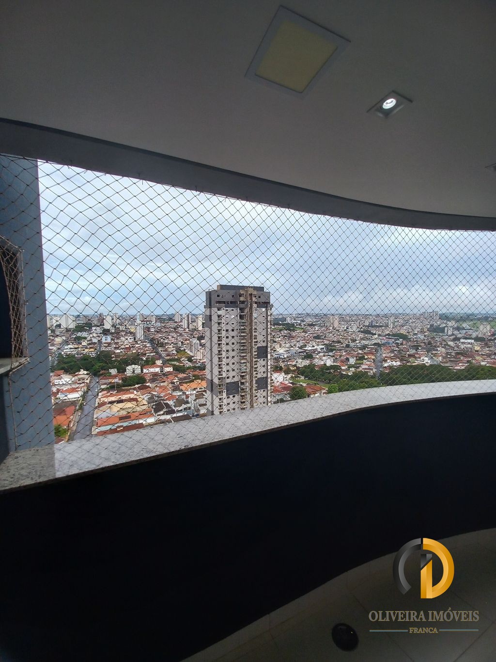 Apartamento Residencial em Franca - SP, Estacao
