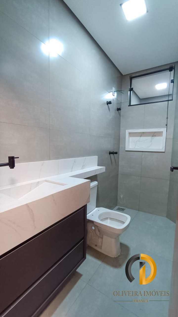 Apartamento aconchegante e bem localizado: ideal para sua fa