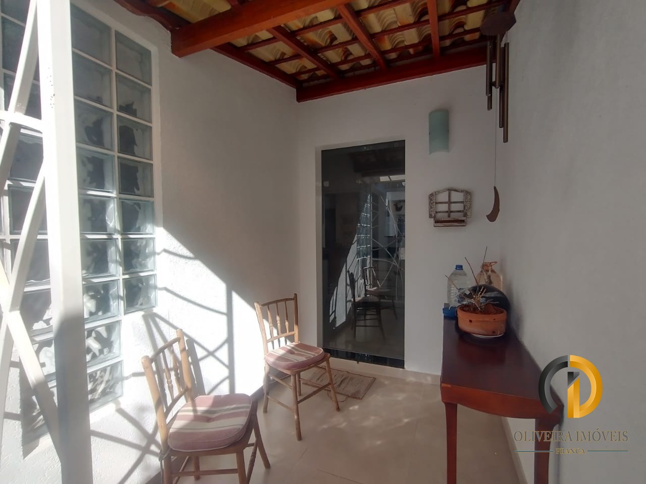 Linda residencia á venda!!