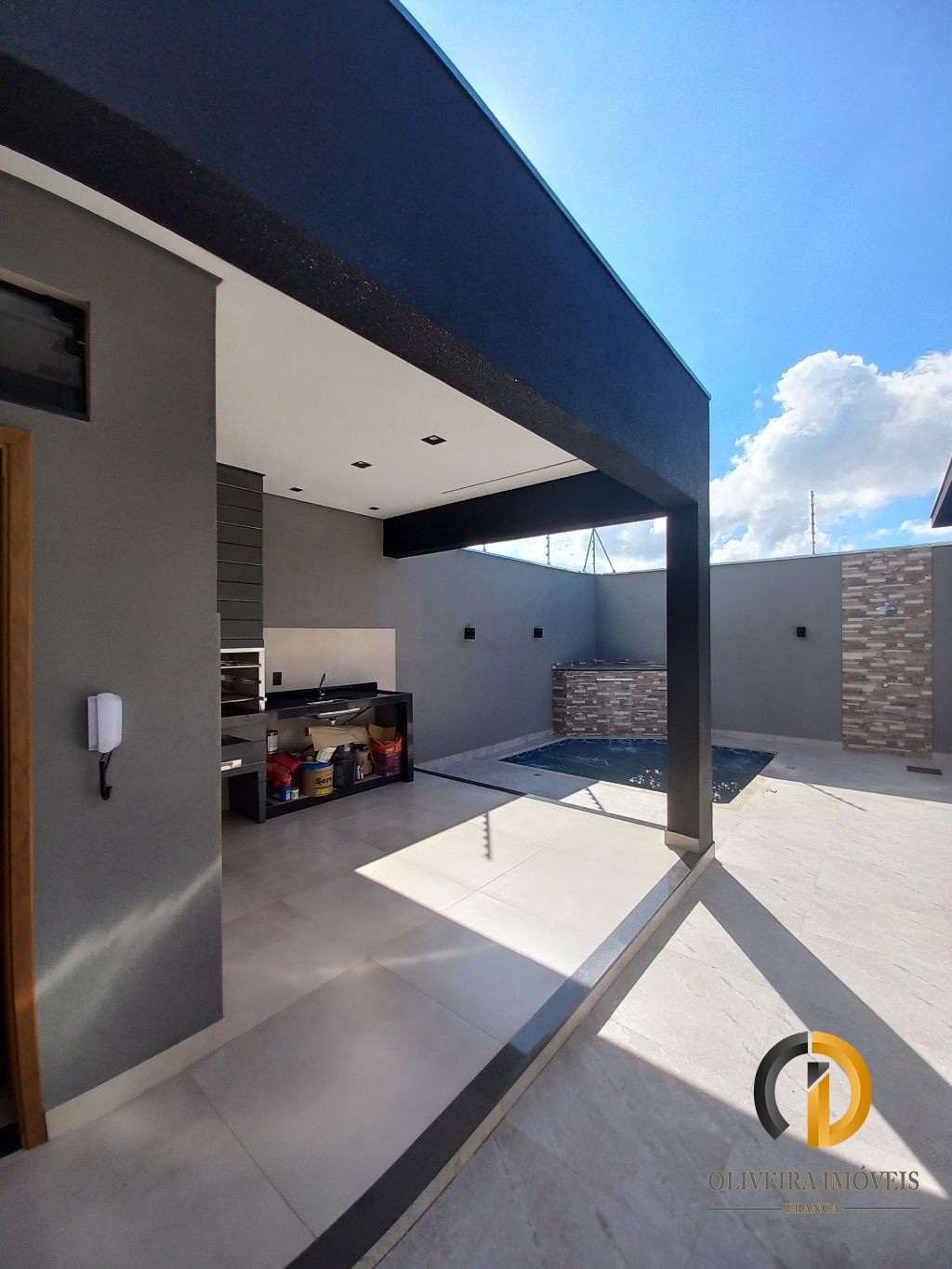 Casa Residencial em Franca - SP, JARDIM FLÓRIDA