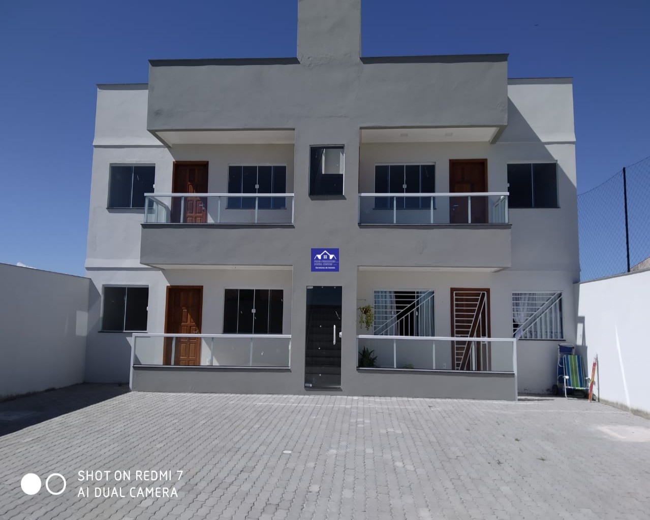 Casa à venda com 3 quartos, 150m² - Foto 1