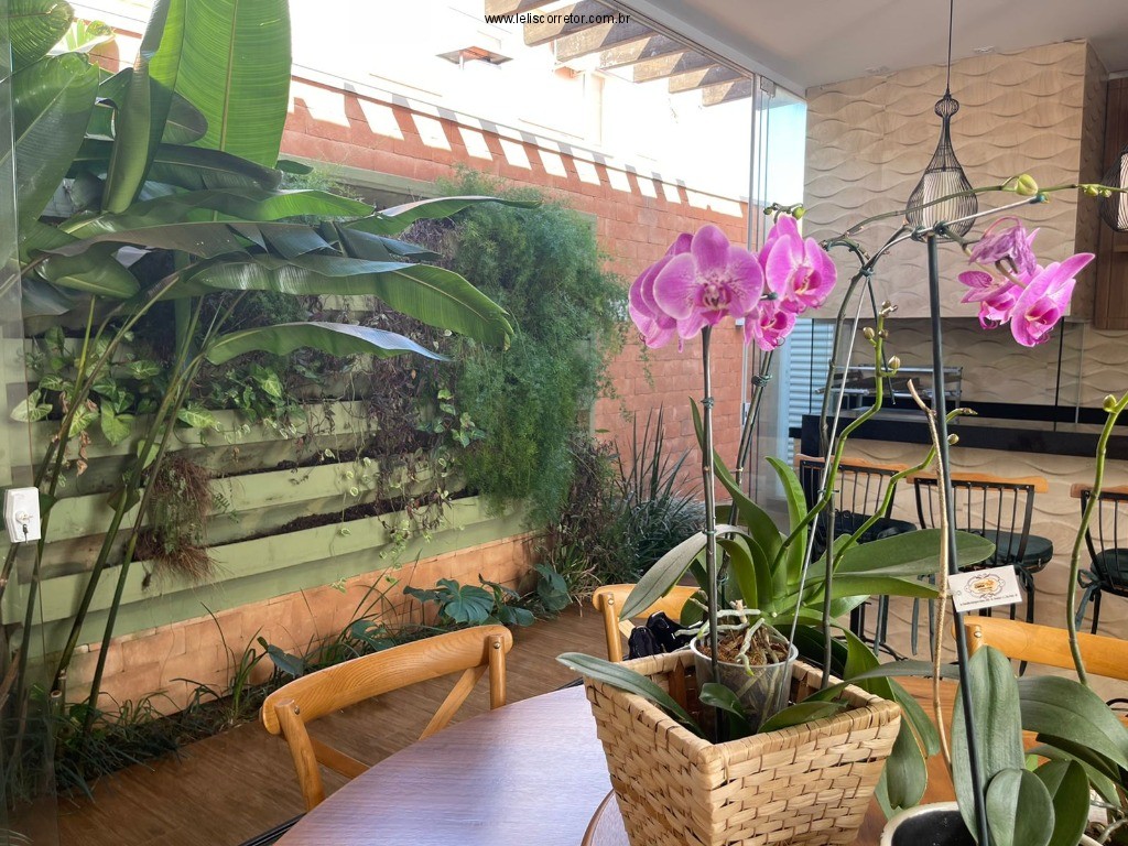Casa  à venda — foto 2 de 12