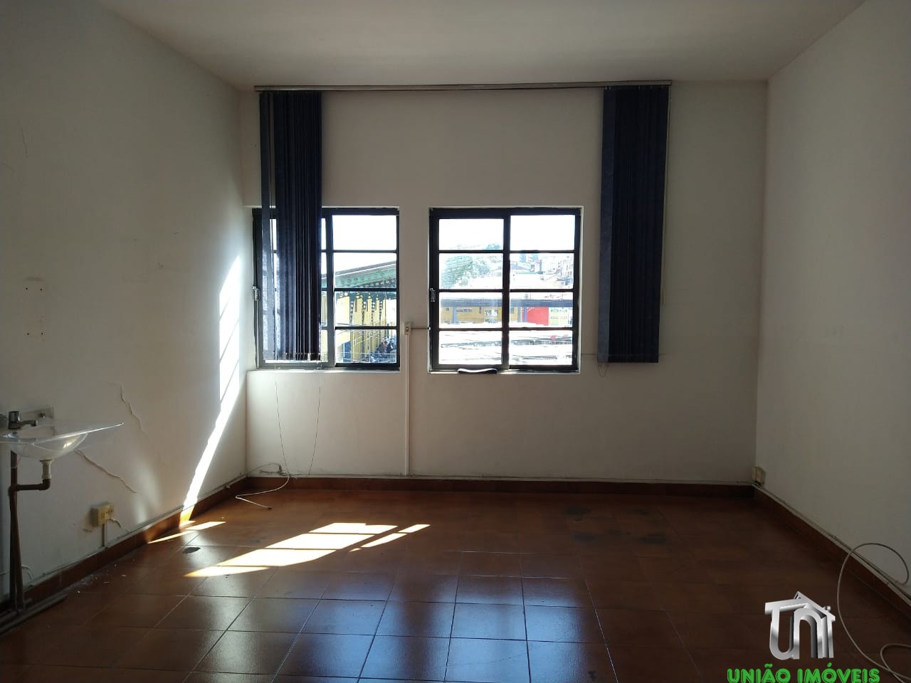 Sala comercial no centro - foto 9