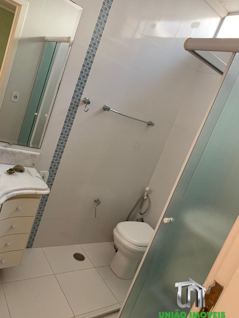 Imóvel Exclusivo no Centro de Bragança Paulista-SP: Casa de 3 Quartos, 1 Suíte, 2 Salas e 2 Vagas de Garagem!