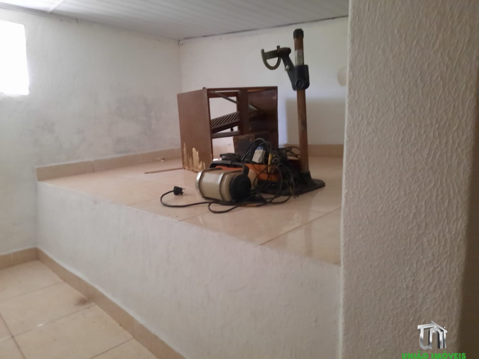 Imperdível: Casa à Venda no Centro de Bragança Paulista-SP, 3 Quartos, 1 Suíte, 3 Salas, 2 Banheiros, 221m². Venha Conferir!