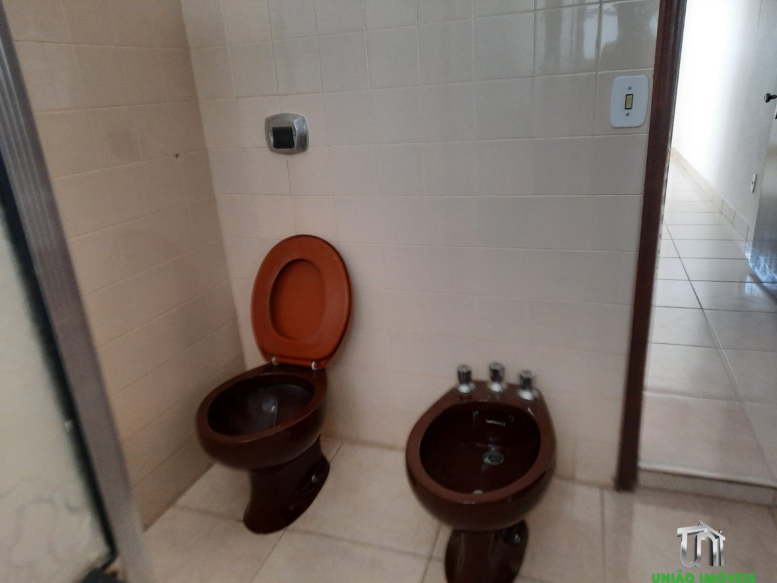 Imperdível: Casa à Venda no Centro de Bragança Paulista-SP, 3 Quartos, 1 Suíte, 3 Salas, 2 Banheiros, 221m². Venha Conferir!