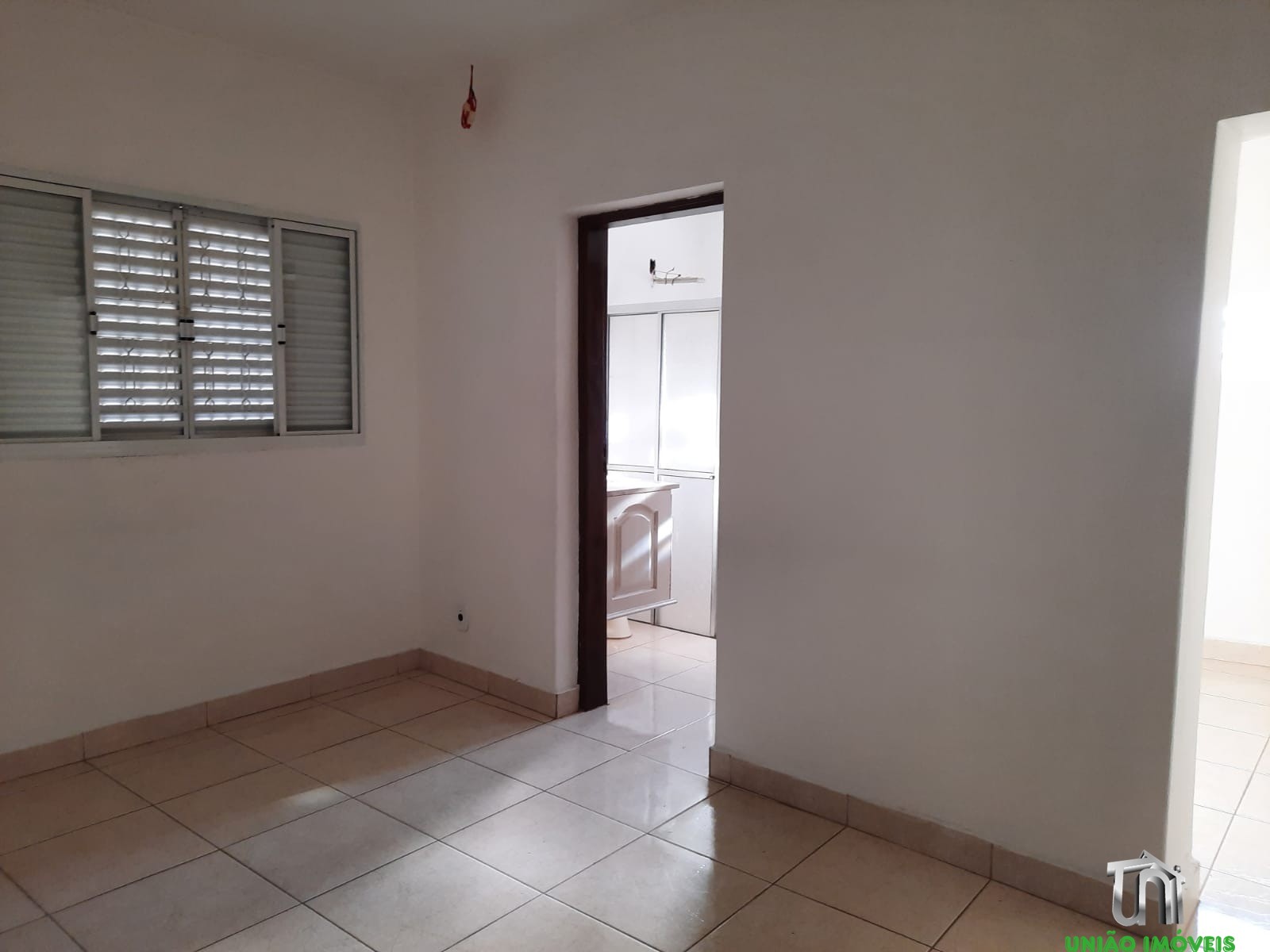 Imperdível: Casa à Venda no Centro de Bragança Paulista-SP, 3 Quartos, 1 Suíte, 3 Salas, 2 Banheiros, 221m². Venha Conferir!