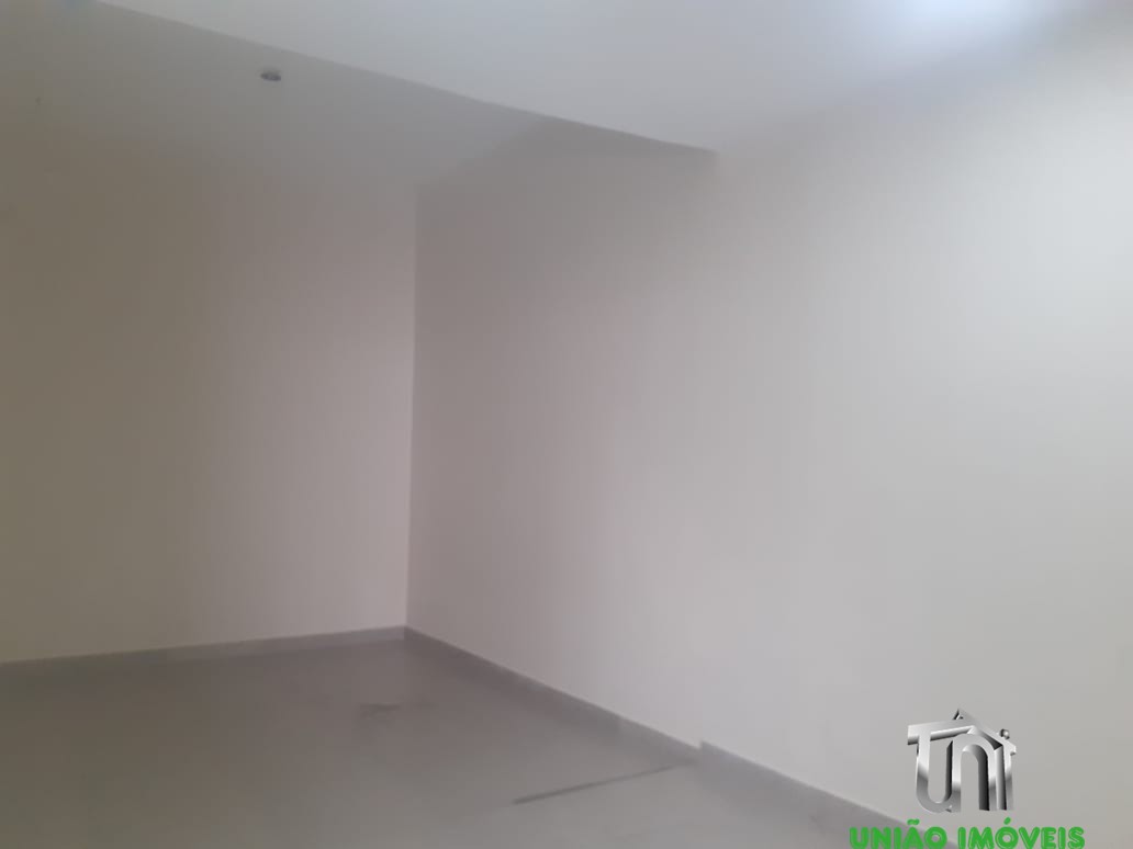 Conjunto de estabelecimentos comerciais à venda
