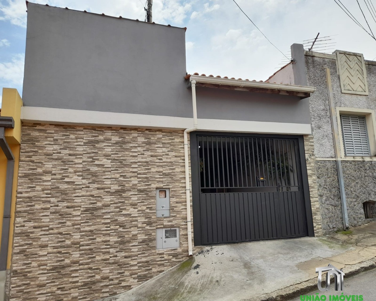 Casa à Venda no Centro de Bragança - 3 Quartos, 2 Suítes, 200m² - Estuda Permuta na Zona Sul e Jd. Santa Rita de Cássia!