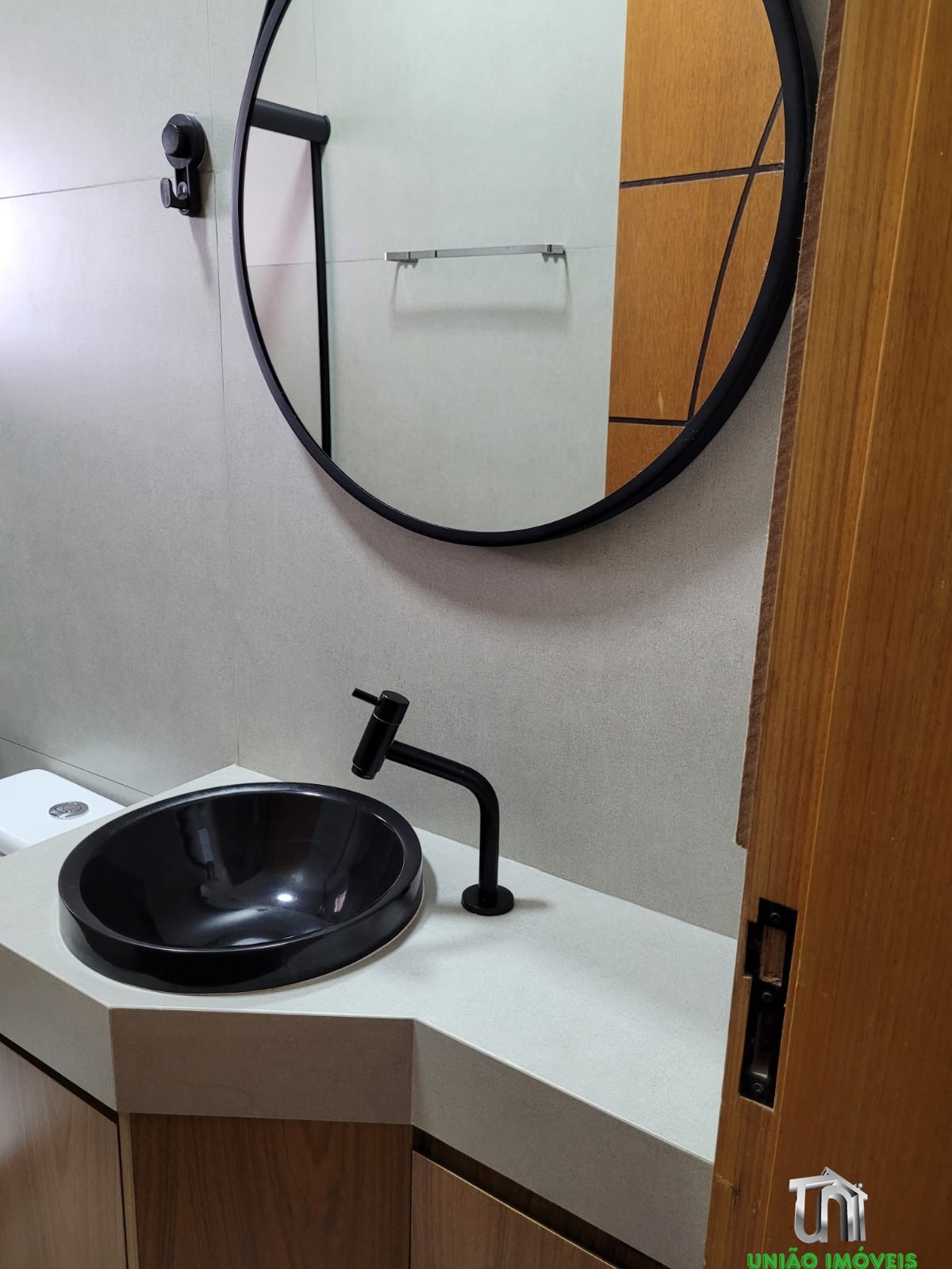 Imperdível casa em condomínio no centro industrial rafael di