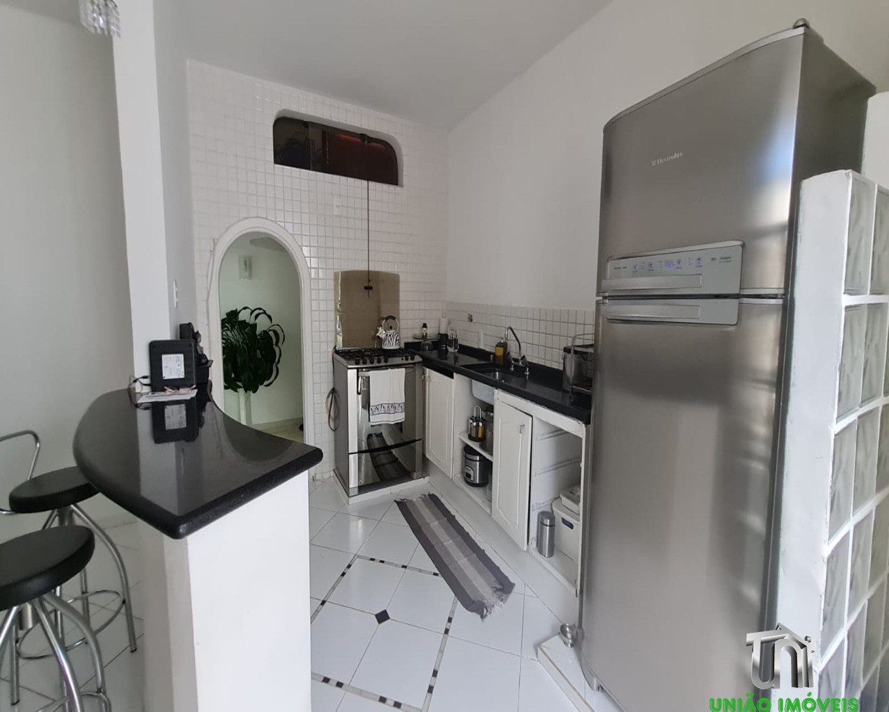 Casa Residencial de Alto Padrão no Jardim Europa, Bragança Paulista-SP: 6 quartos, 3 suítes, 5 salas, 6 banheiros, 2 vagas de garagem, 600m² de área.