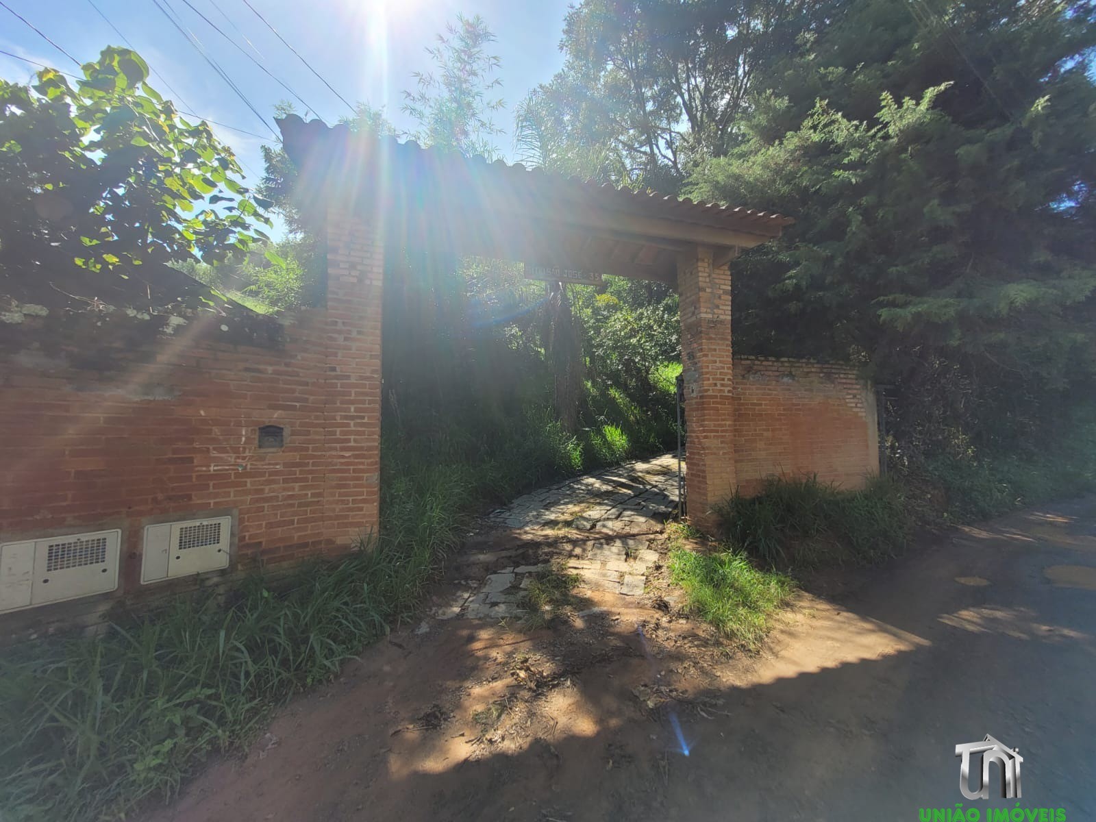 Sítio de 3 quartos à venda em Bom Retiro dos Mourão, Bragança Paulista-SP: seu novo refúgio de luxo!
