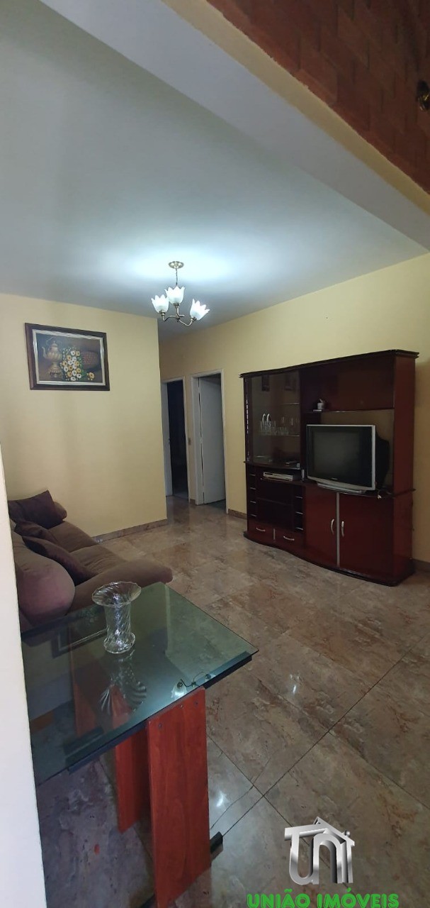 Residência moderna com 2 quartos e churrasqueira na Cidade Jardim, Bragança Paulista-SP