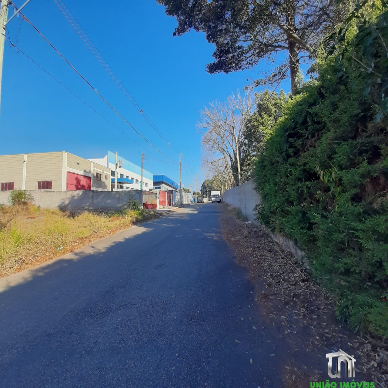 Terreno comercial/industrial