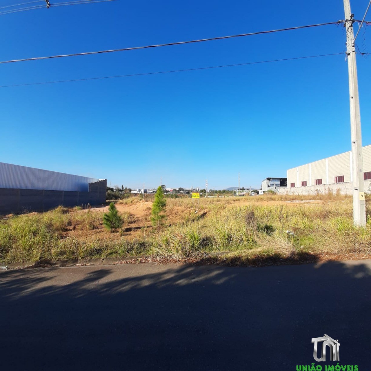 Terreno comercial/industrial