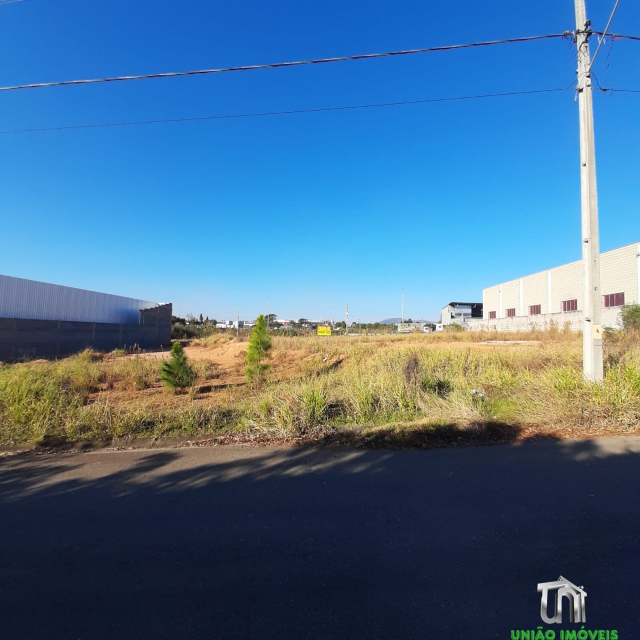 Terreno comercial/industrial
