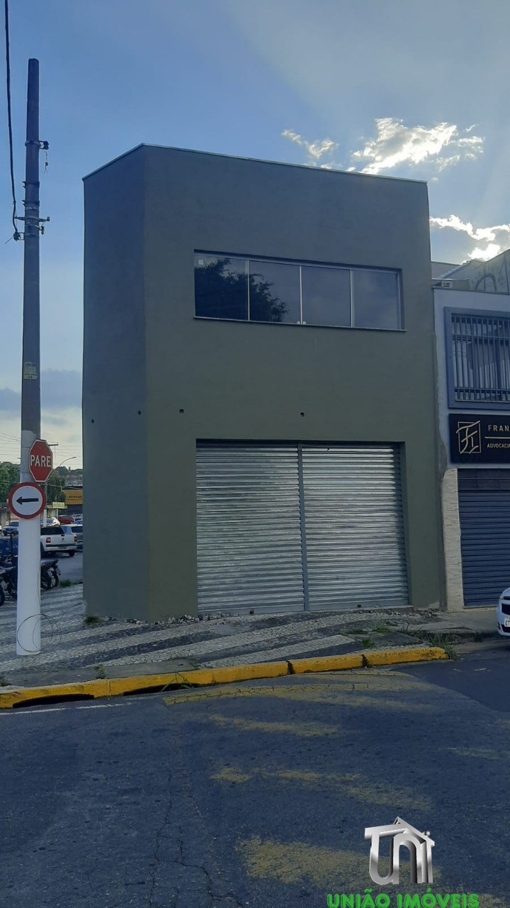 Galpão comercial com ótima localização