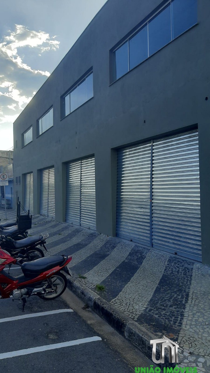 Galpão comercial com ótima localização