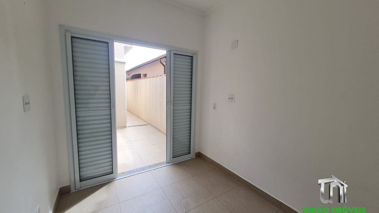 Aluguel de Casa em Bragança Paulista-SP, Bairro Aparecida: 2 Quartos, 1 Suíte, 1 Sala, 2 Banheiros, 1 Vaga, 132,65m².