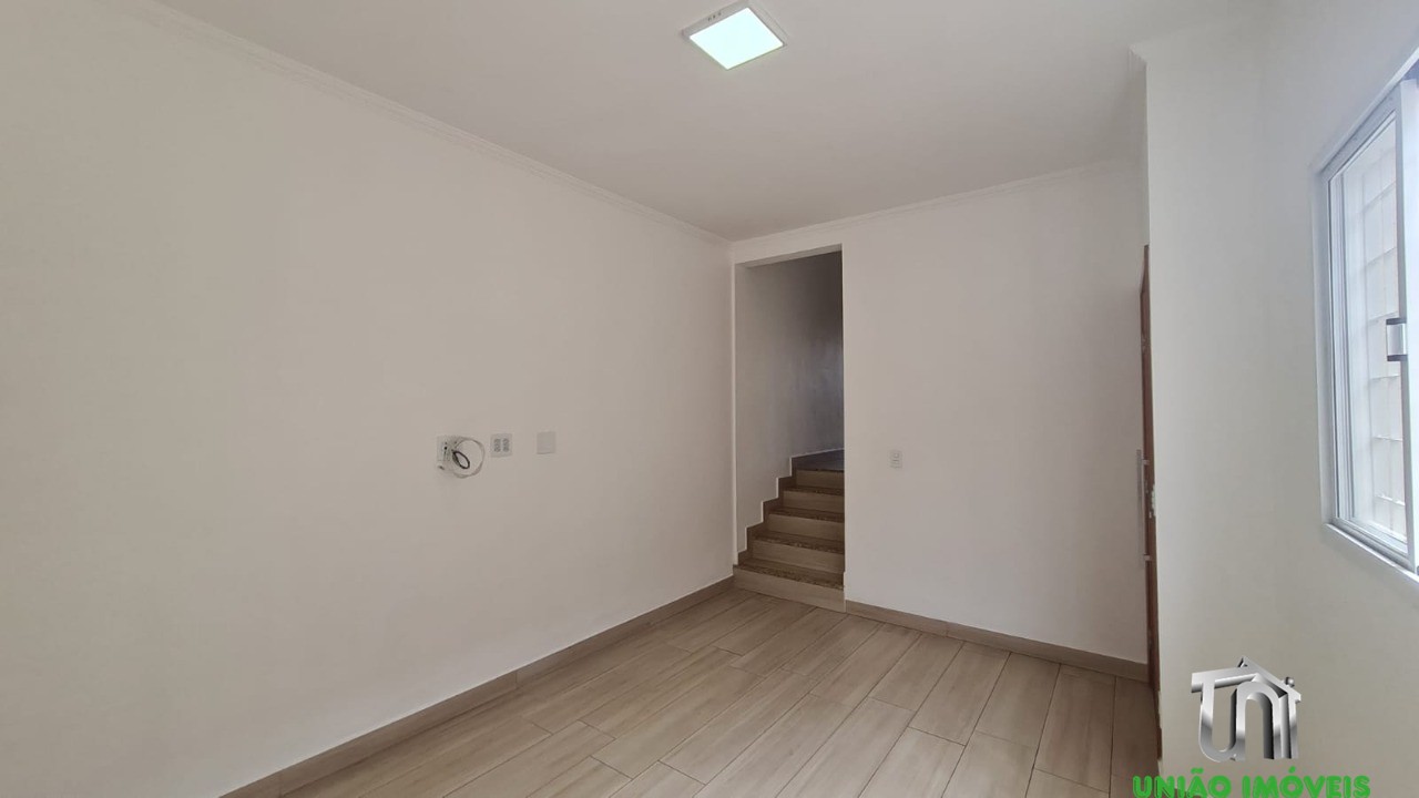 Aluguel de Casa em Bragança Paulista-SP, Bairro Aparecida: 2 Quartos, 1 Suíte, 1 Sala, 2 Banheiros, 1 Vaga, 132,65m².