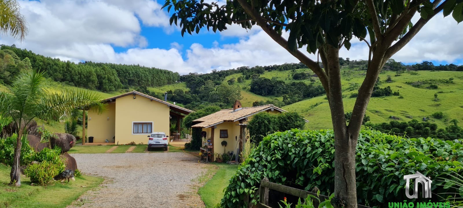 Sítio harmonia: casa de luxo com vista para serra da mantiqu