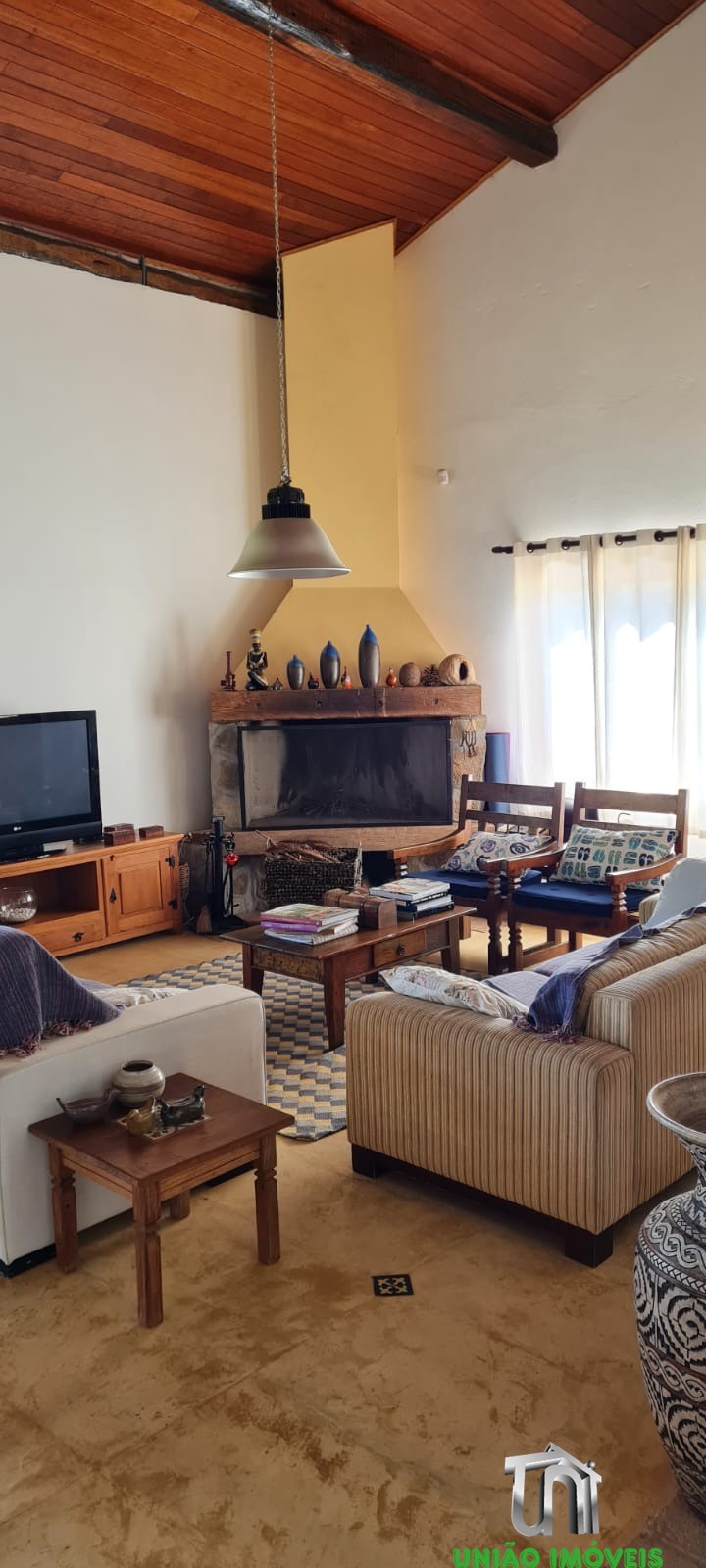 Sítio harmonia: casa de luxo com vista para serra da mantiqu