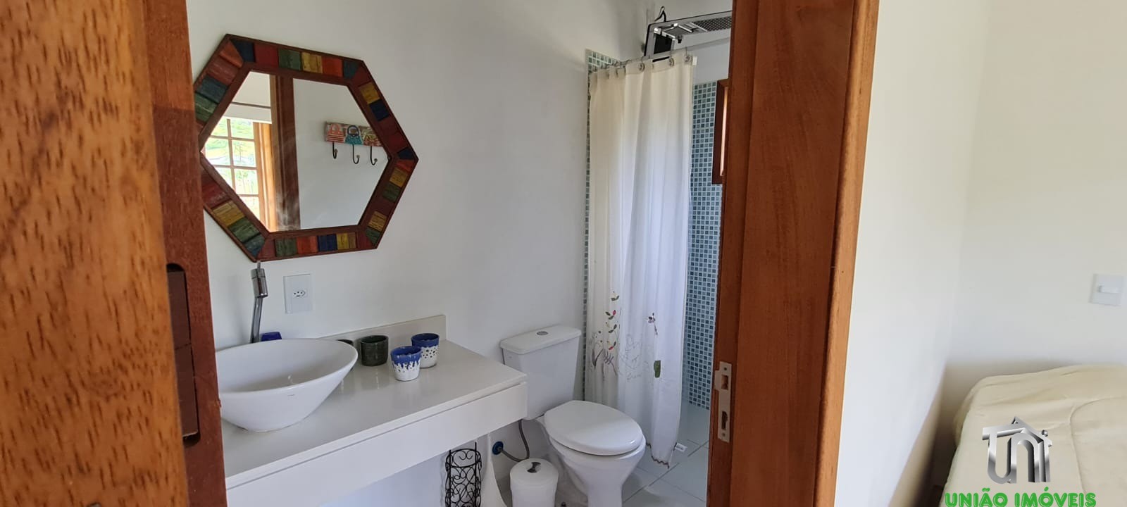 SÍTIO HARMONIA: Casa de Luxo com Vista para Serra da Mantiqueira, 3 Suítes e Espaço Gourmet - Pedra Bela-SP