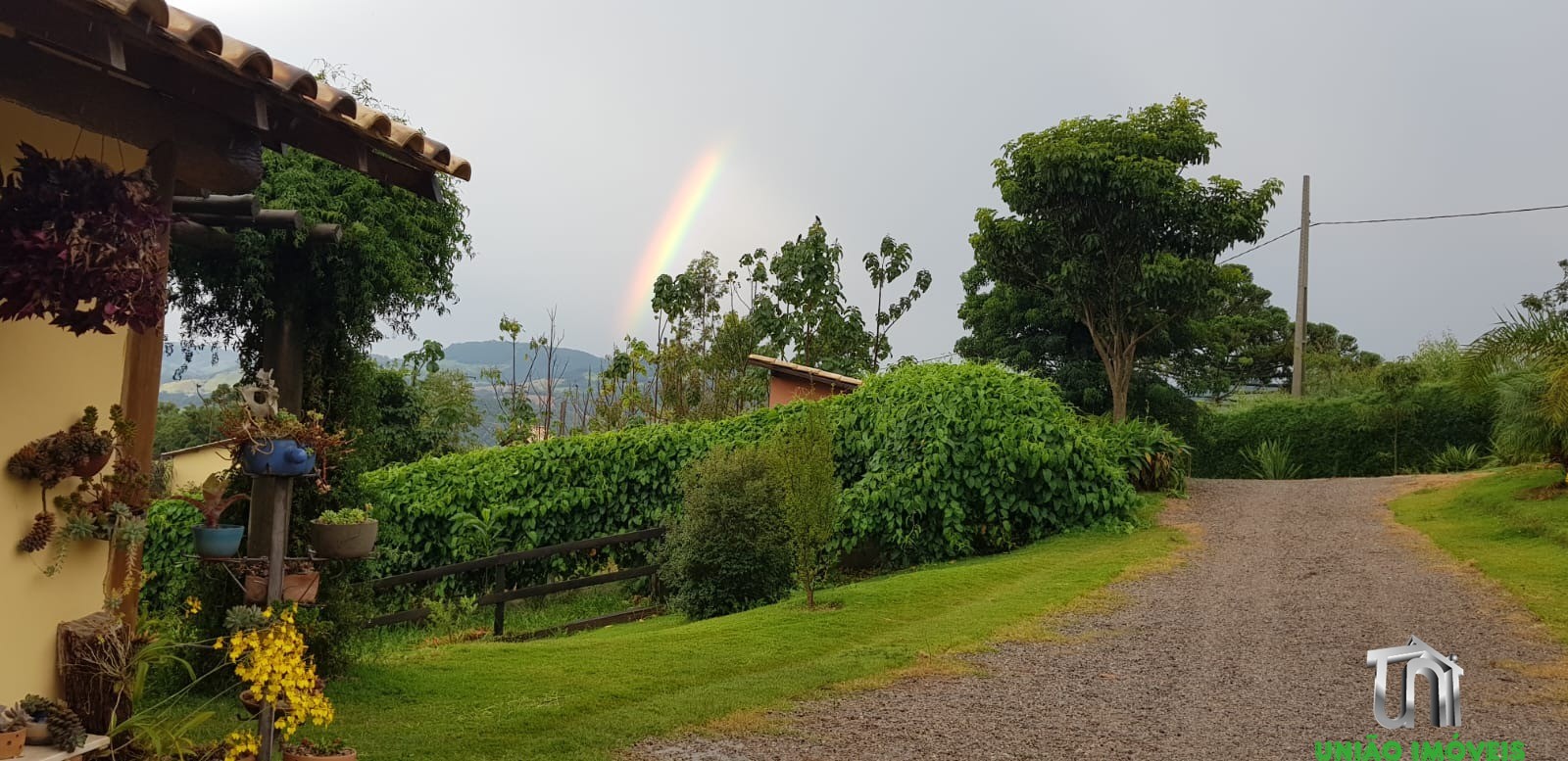 SÍTIO HARMONIA: Casa de Luxo com Vista para Serra da Mantiqueira, 3 Suítes e Espaço Gourmet - Pedra Bela-SP