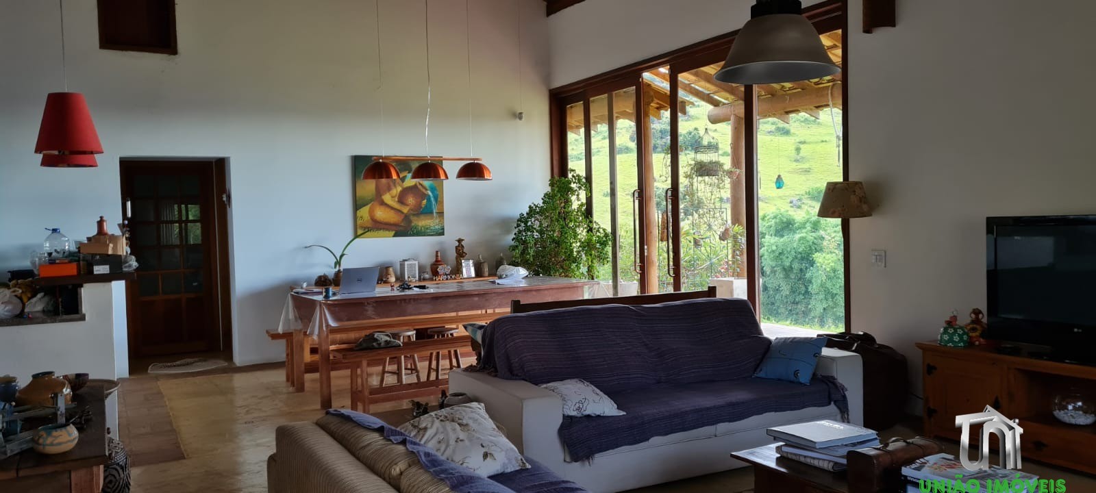 Sítio harmonia: casa de luxo com vista para serra da mantiqu