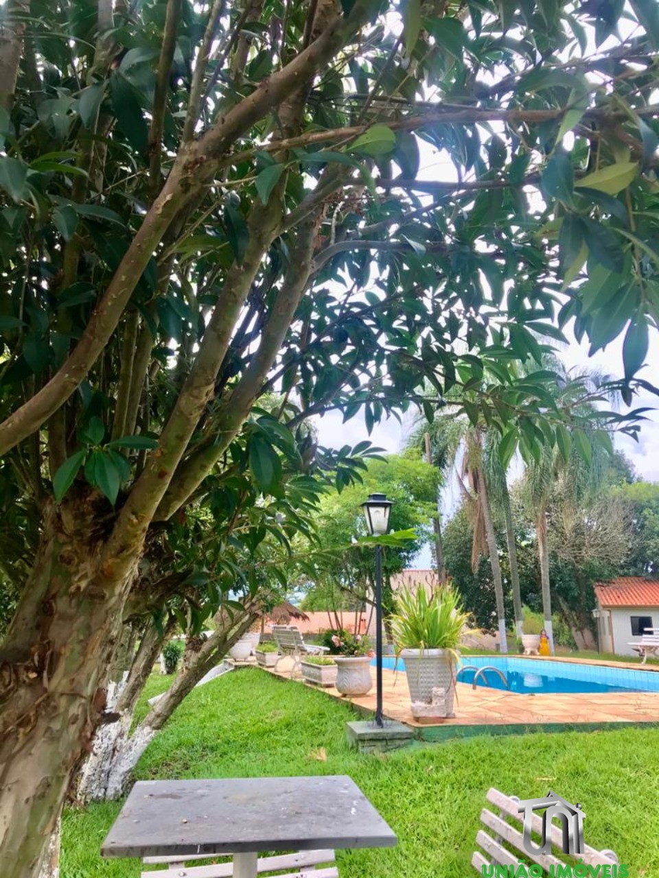 Chácara de Luxo à Venda em Bragança Paulista-SP, Bairro Guaripocaba dos Souzas: 5 Quartos, 2 Suítes, Piscina e Muito Mais!