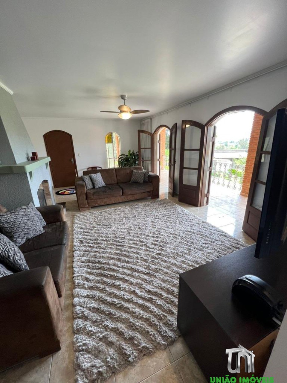 Chácara de Luxo à Venda em Bragança Paulista-SP, Bairro Guaripocaba dos Souzas: 5 Quartos, 2 Suítes, Piscina e Muito Mais!
