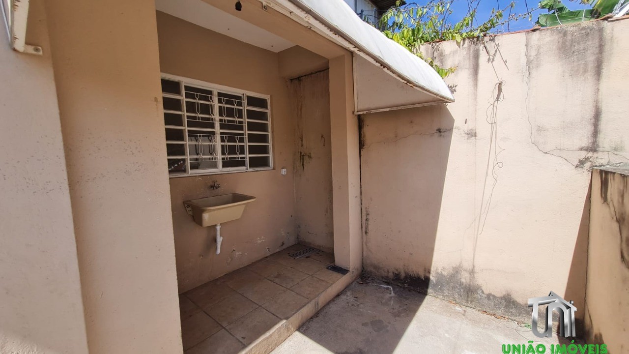 Casa Comercial para Locação em Bragança Paulista-SP, Bairro Aparecida: 2 Quartos, 1 Sala, 1 Banheiro, 2 Vagas, 86,24 m². - foto 22