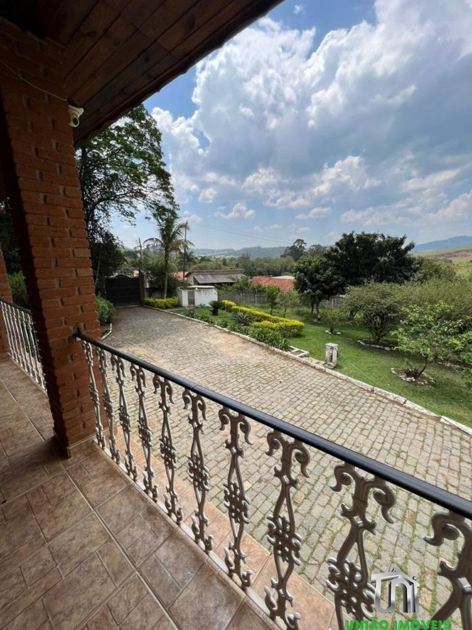 Chácara de Luxo à Venda em Bragança Paulista-SP, Bairro Guaripocaba dos Souzas: 5 Quartos, 2 Suítes, Piscina e Muito Mais!