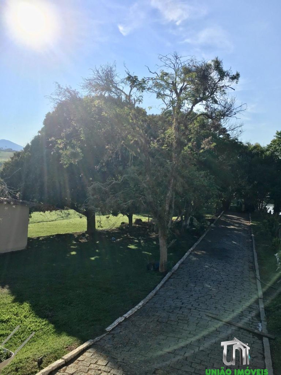 Chácara de Luxo à Venda em Bragança Paulista-SP, Bairro Guaripocaba dos Souzas: 5 Quartos, 2 Suítes, Piscina e Muito Mais!
