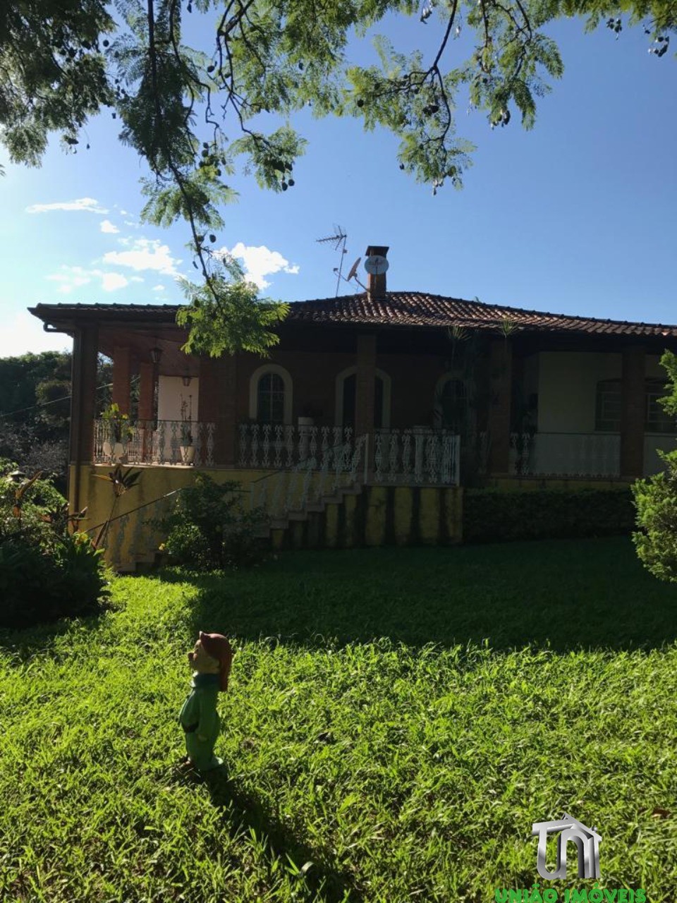 Chácara de Luxo à Venda em Bragança Paulista-SP, Bairro Guaripocaba dos Souzas: 5 Quartos, 2 Suítes, Piscina e Muito Mais!