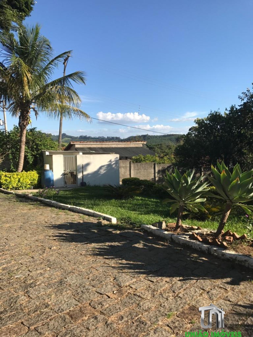 Chácara de Luxo à Venda em Bragança Paulista-SP, Bairro Guaripocaba dos Souzas: 5 Quartos, 2 Suítes, Piscina e Muito Mais!