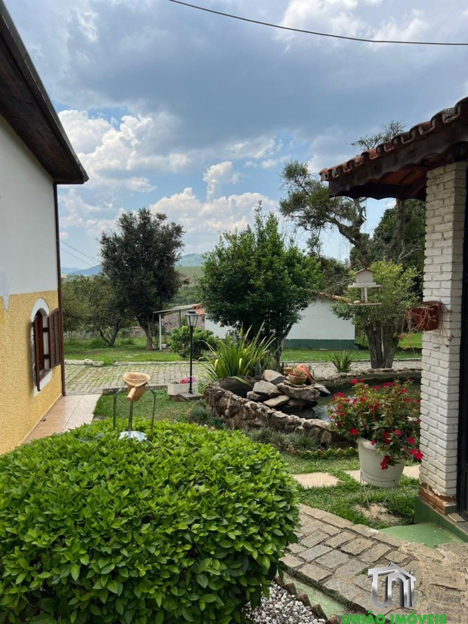 Chácara de Luxo à Venda em Bragança Paulista-SP, Bairro Guaripocaba dos Souzas: 5 Quartos, 2 Suítes, Piscina e Muito Mais!