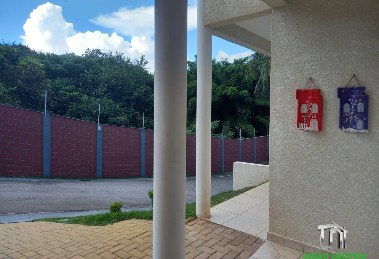 Casa residencial em condomínio