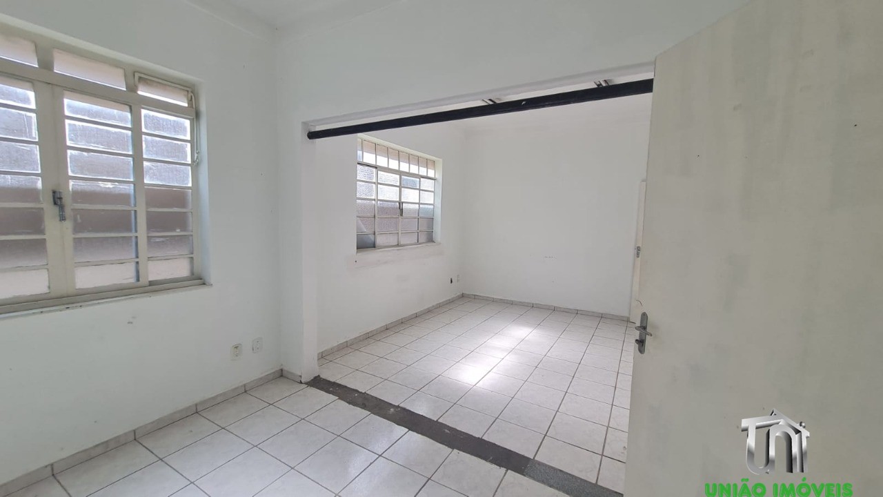 Ampla sala comercial para locação no centro de bragança paul - foto 2